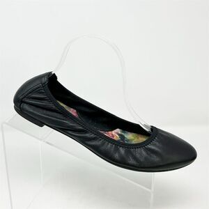 Born Women's Black Leather Slip On Ballet Flats Size 9M Pointed Toes Casual